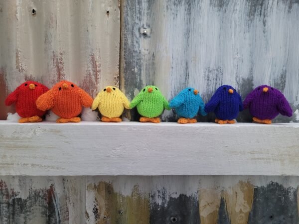Little chick soft toy knitting pattern using 8 ply yarn - Image 6