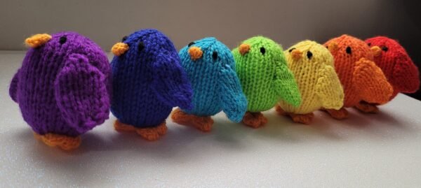 Little chick soft toy knitting pattern using 8 ply yarn - Image 7